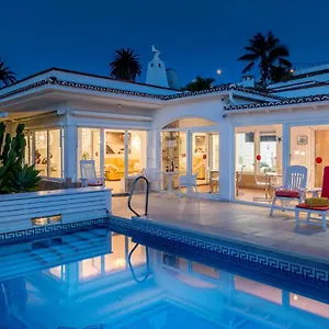 Relaxing Heated Pool Luxurious Views Massage Villa Santa Úrsula